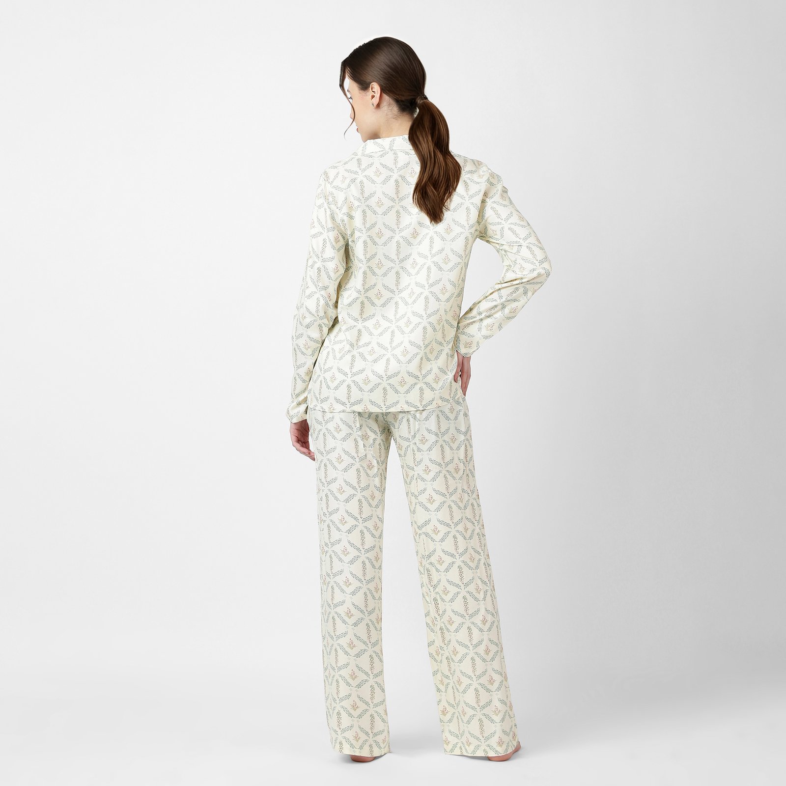 Leaf Me Be - Image 3